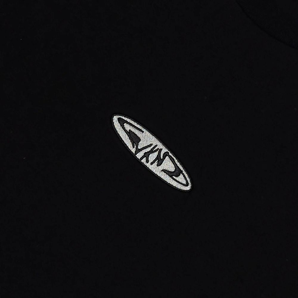 WKND FISHBONE EMBLEM TEE BLACK
