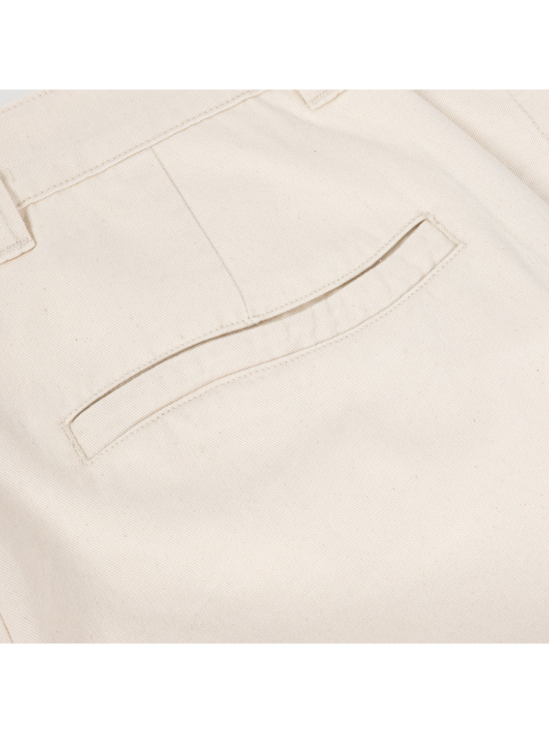 Baggy Chino Shorts Cream