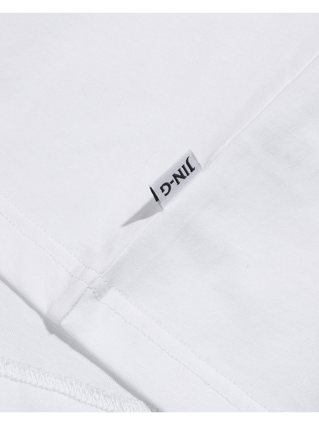 Box Mockneck Tee White